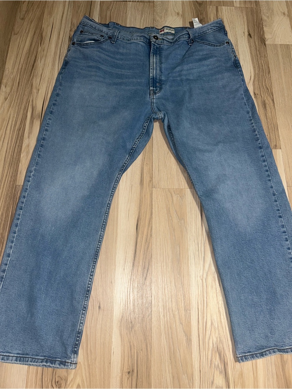 Wrangler Relaxed Fit Light Blue Denim Jeans